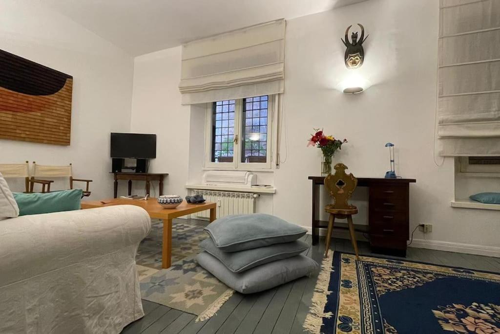Vicolo San Trifone By Hili Apartment Rome Exterior photo